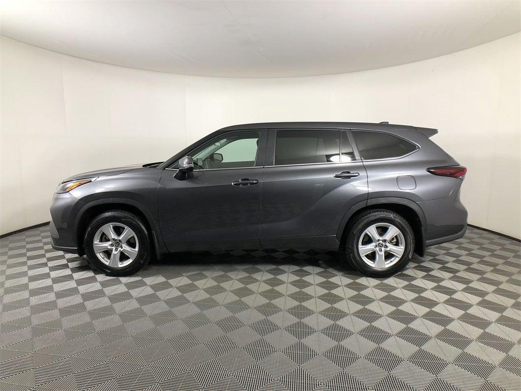 used 2024 Toyota Highlander car, priced at $42,298