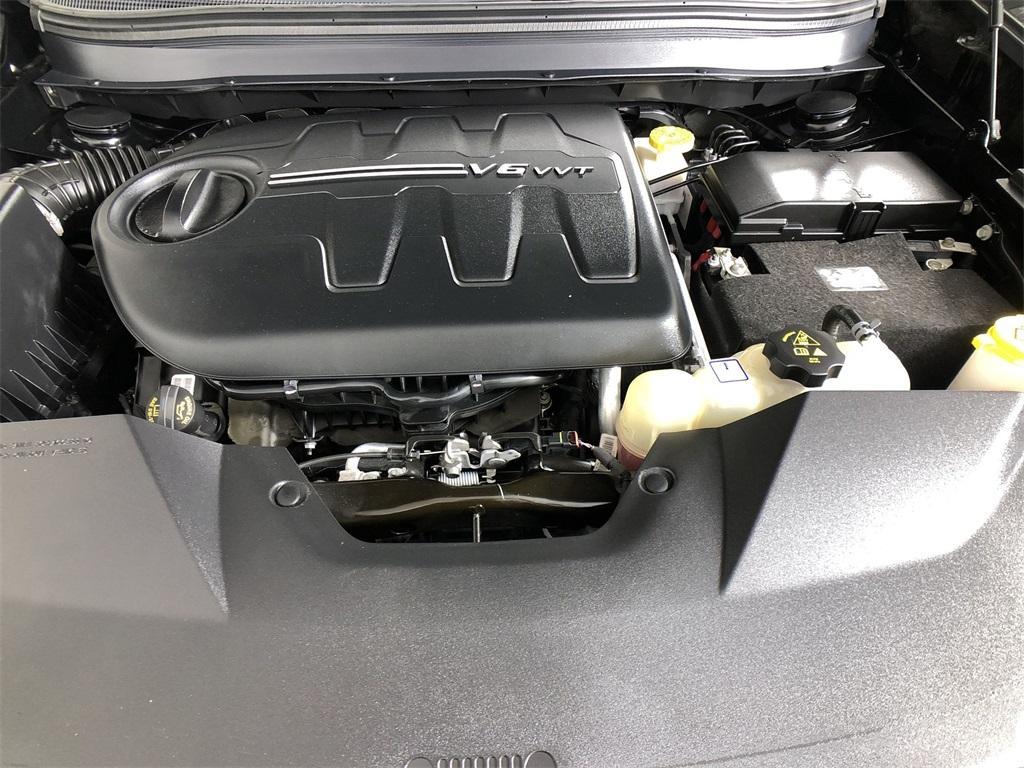used 2022 Jeep Cherokee car, priced at $28,998