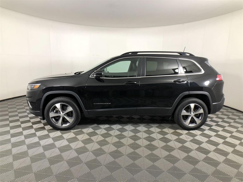 used 2022 Jeep Cherokee car, priced at $28,998