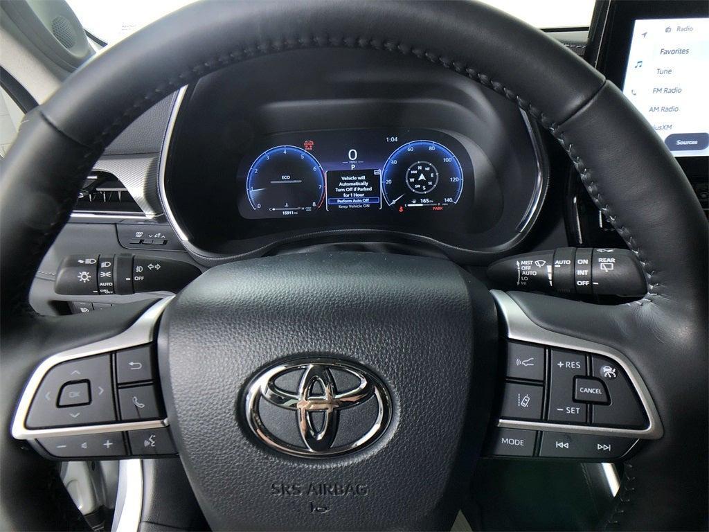 used 2024 Toyota Highlander car, priced at $50,498