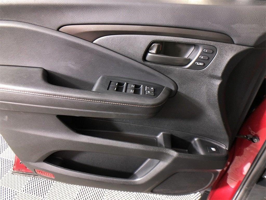 used 2025 Honda Ridgeline car, priced at $39,998