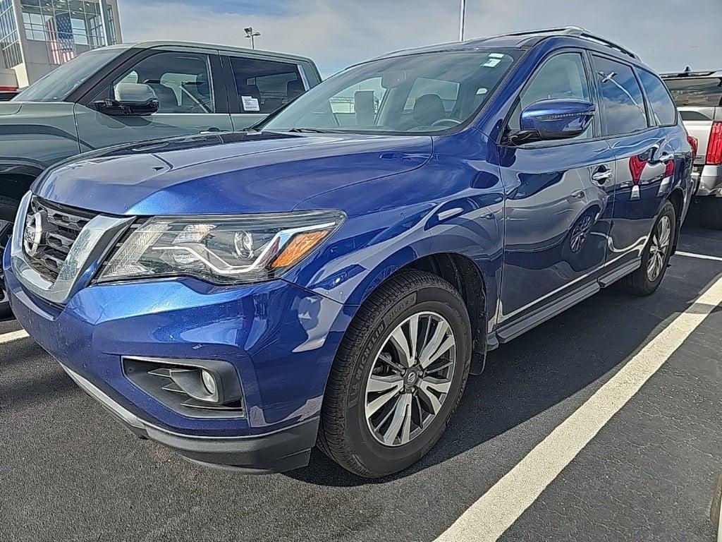 used 2020 Nissan Pathfinder car, priced at $21,298