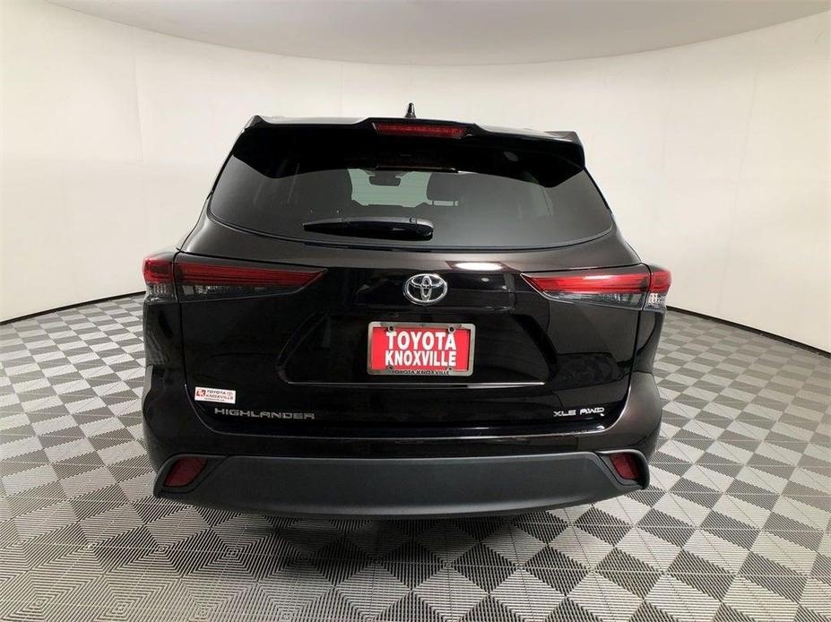 used 2022 Toyota Highlander car, priced at $34,798