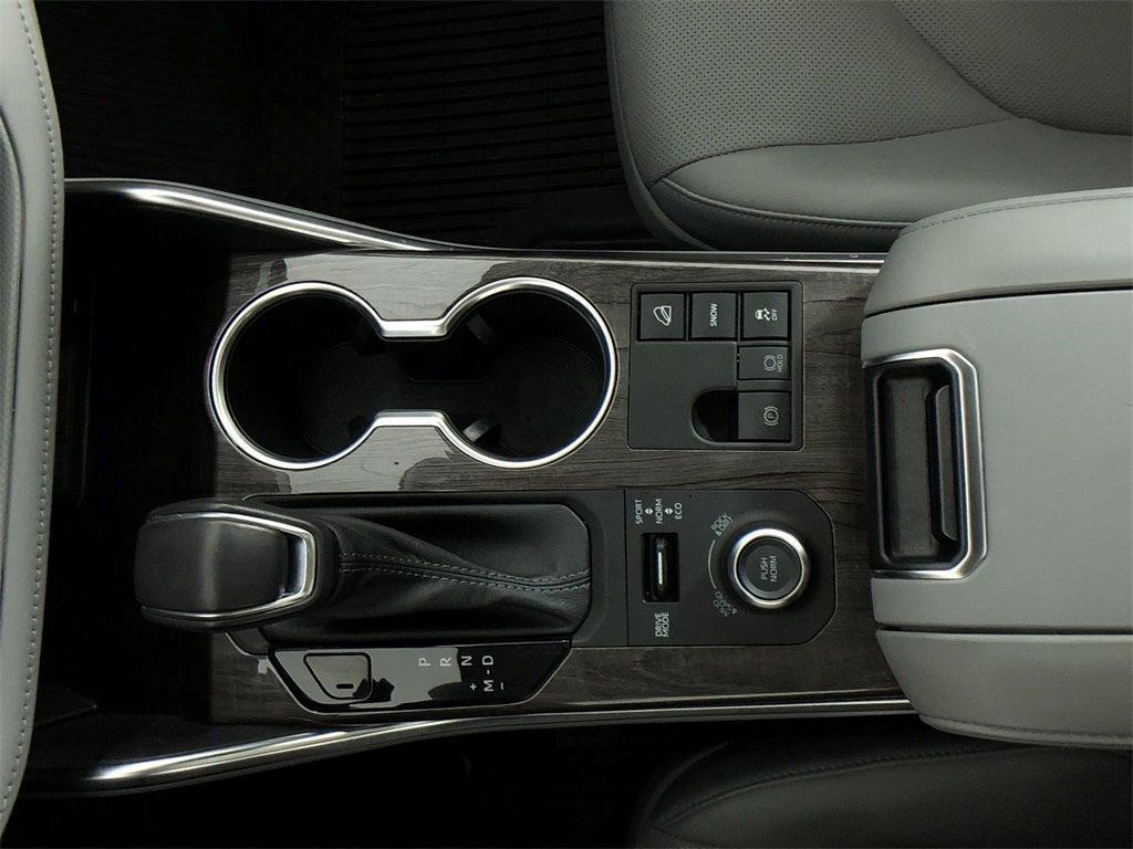 used 2023 Toyota Highlander car, priced at $37,998