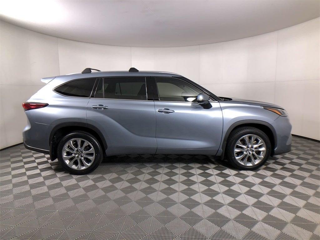 used 2023 Toyota Highlander car, priced at $37,998