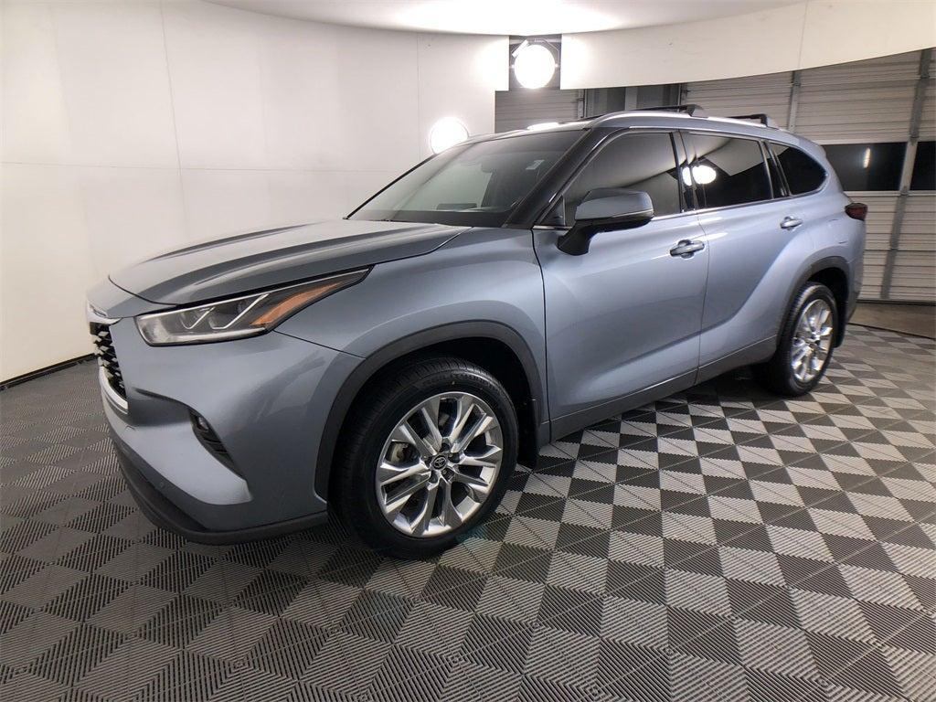 used 2023 Toyota Highlander car, priced at $37,998