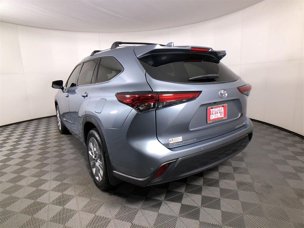 used 2023 Toyota Highlander car, priced at $37,998