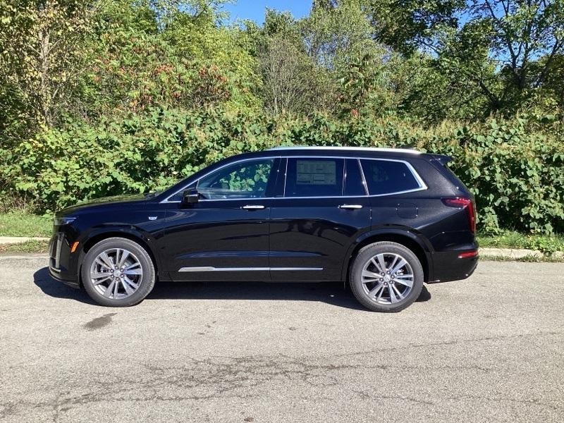 new 2025 Cadillac XT6 car, priced at $62,212