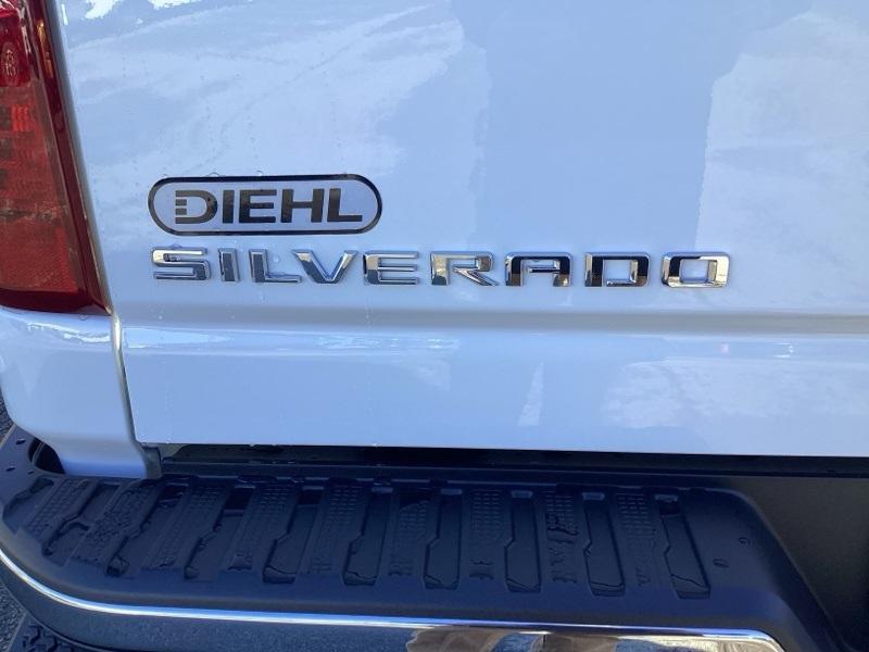 new 2025 Chevrolet Silverado 3500 car, priced at $50,892