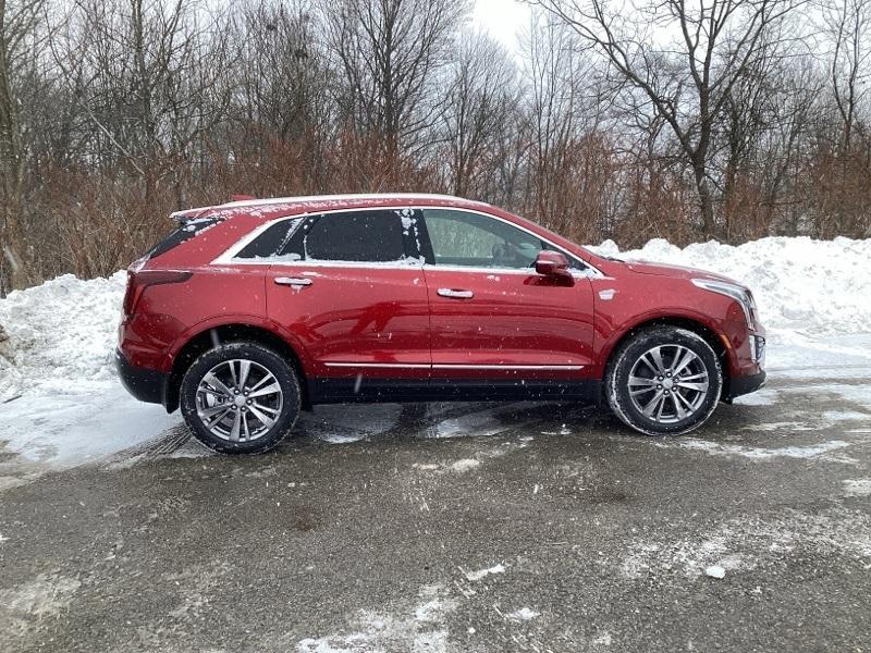 new 2025 Cadillac XT5 car, priced at $58,669