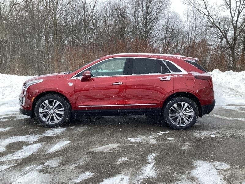 new 2025 Cadillac XT5 car, priced at $58,669