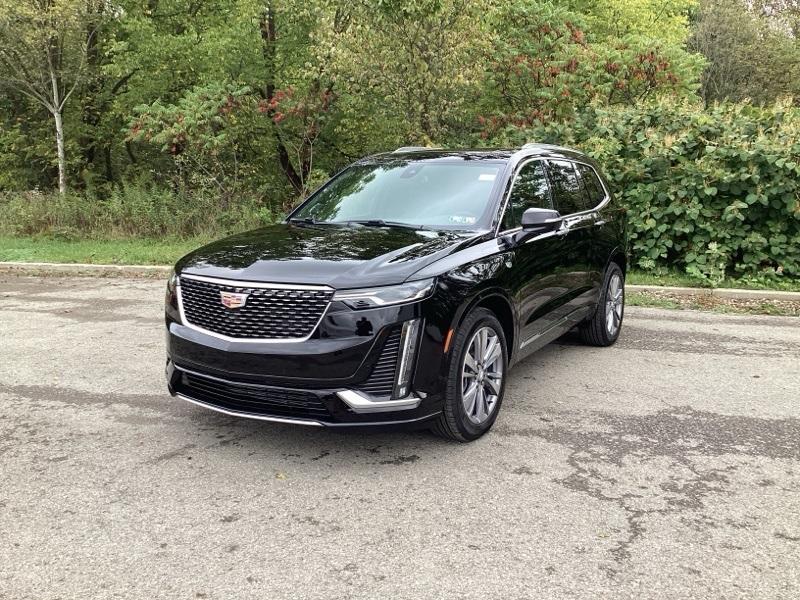 new 2025 Cadillac XT6 car, priced at $52,248