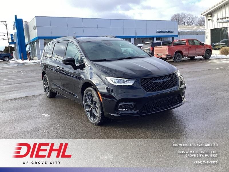 new 2025 Chrysler Pacifica car, priced at $50,541