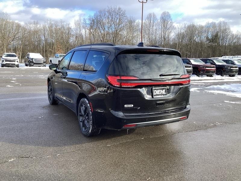 new 2025 Chrysler Pacifica car, priced at $50,541