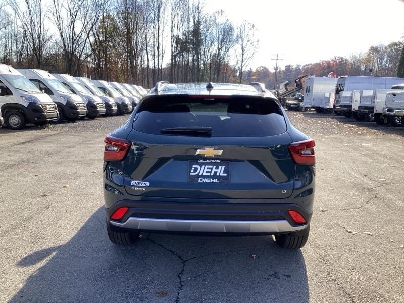 new 2025 Chevrolet Trax car, priced at $24,430