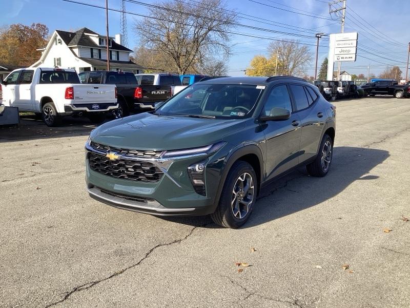 new 2025 Chevrolet Trax car, priced at $24,430