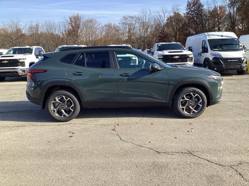 new 2025 Chevrolet Trax car, priced at $24,430