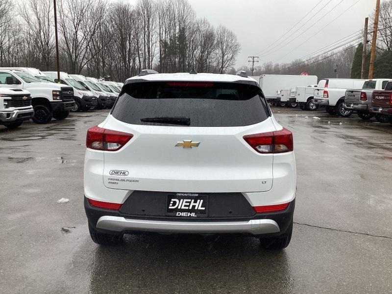 new 2025 Chevrolet TrailBlazer car, priced at $29,357