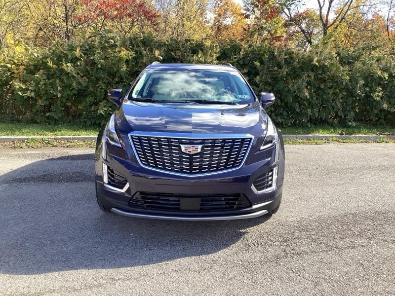 new 2025 Cadillac XT5 car, priced at $53,201