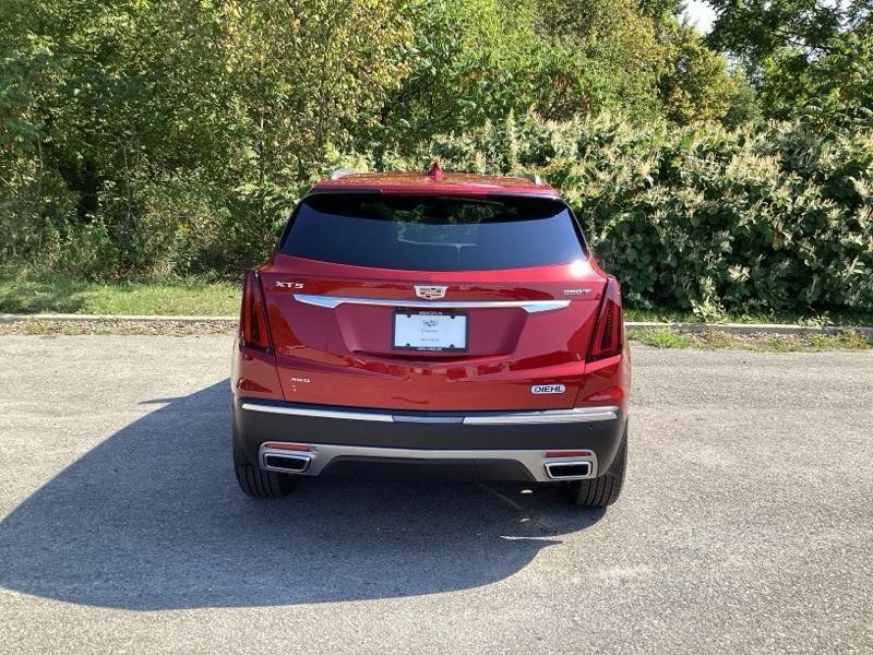 new 2024 Cadillac XT5 car, priced at $50,909