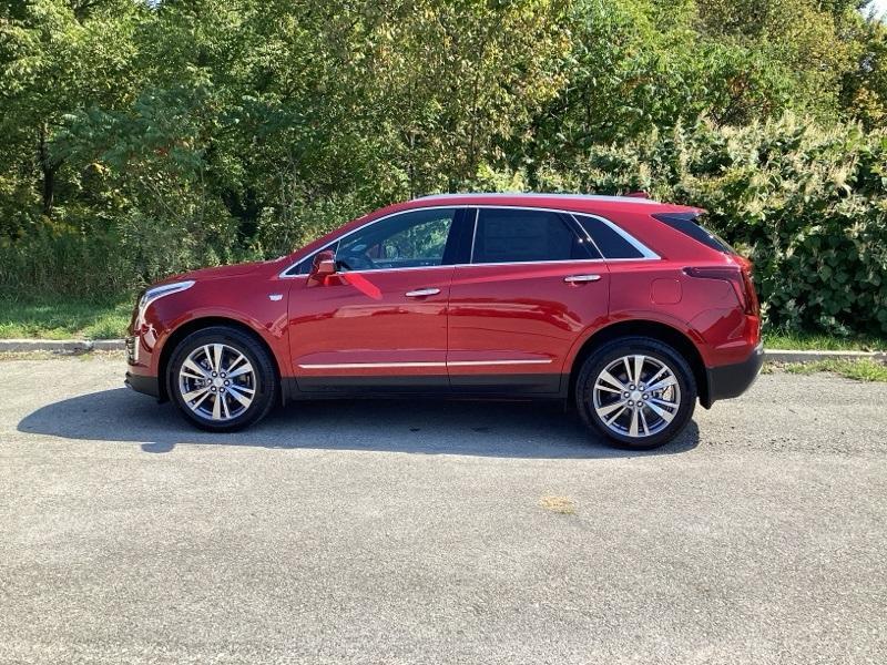 new 2024 Cadillac XT5 car, priced at $50,909