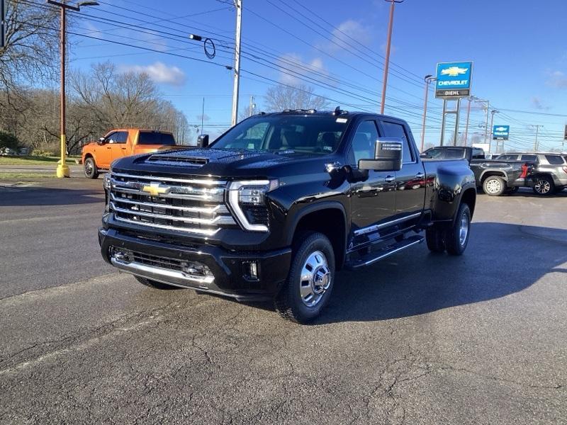 new 2025 Chevrolet Silverado 3500 car, priced at $85,609