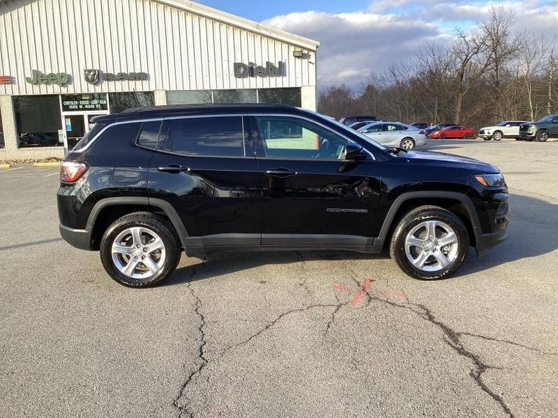 new 2024 Jeep Compass car, priced at $28,400