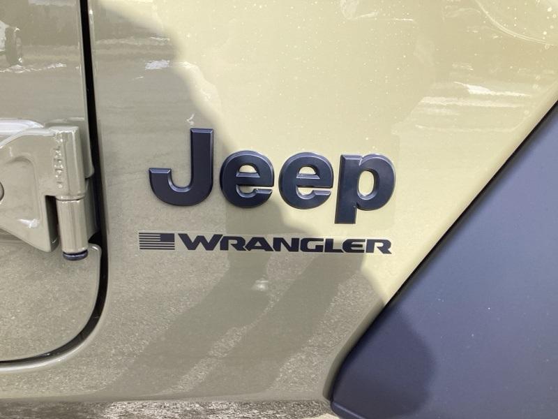 new 2025 Jeep Wrangler car, priced at $40,300