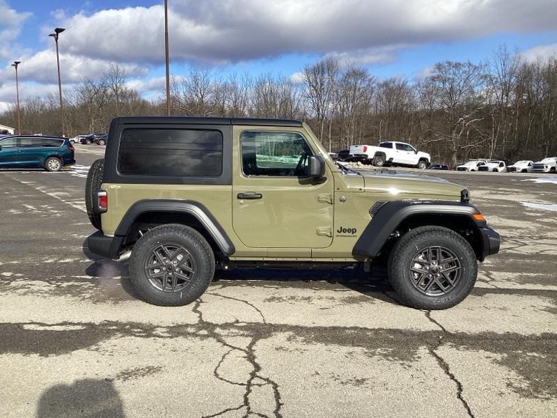 new 2025 Jeep Wrangler car, priced at $40,300