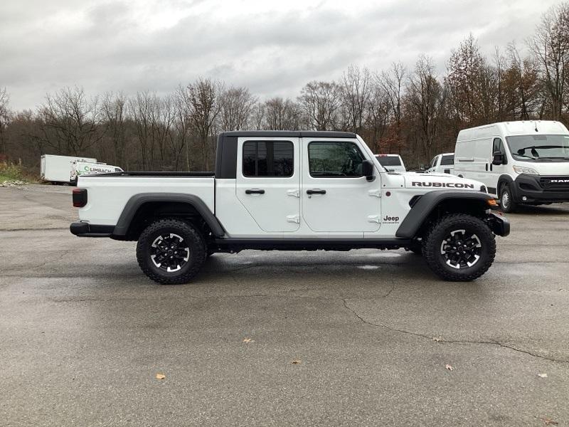 new 2024 Jeep Gladiator car, priced at $55,543