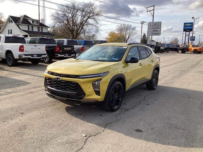 new 2025 Chevrolet Trax car, priced at $26,085