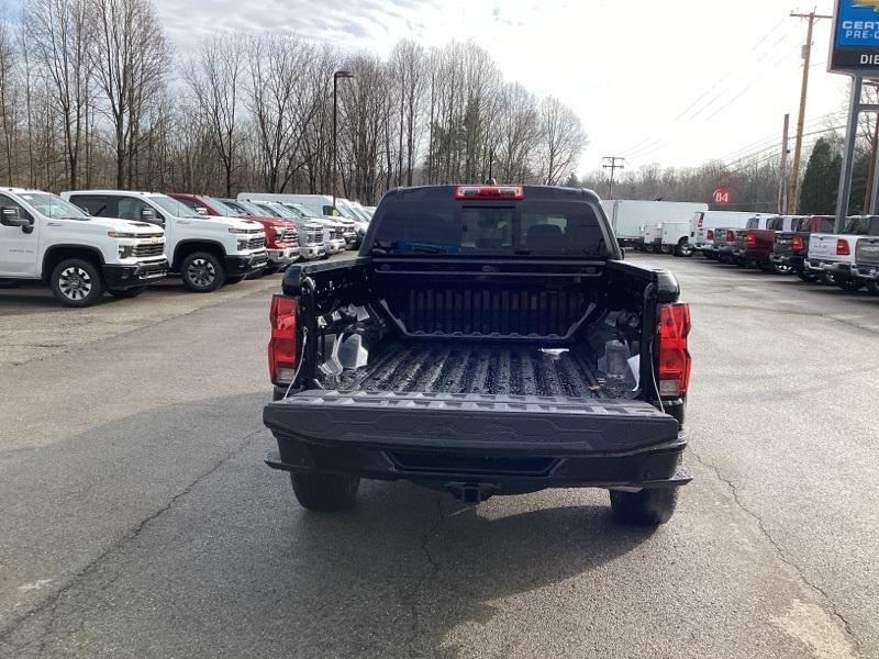 new 2024 Chevrolet Colorado car, priced at $39,800