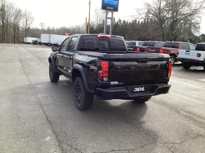 new 2024 Chevrolet Colorado car, priced at $39,800