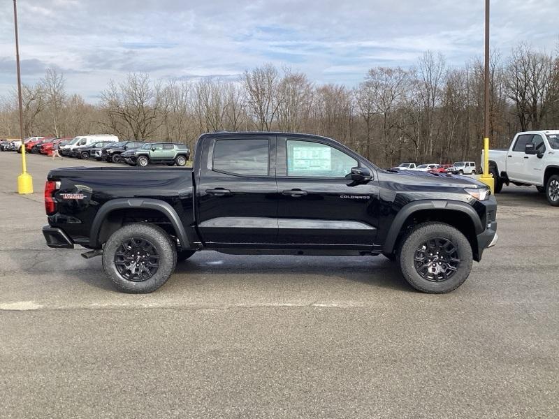 new 2024 Chevrolet Colorado car, priced at $39,800