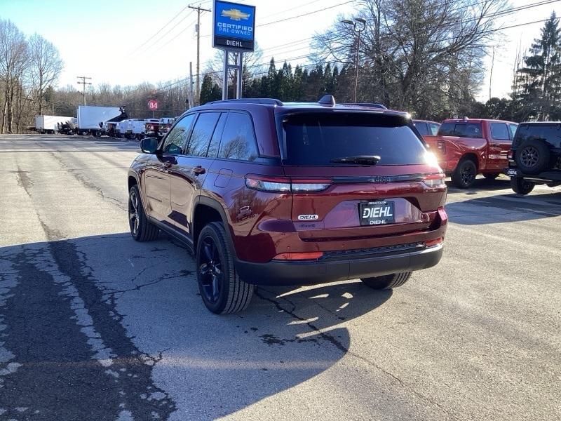 new 2025 Jeep Grand Cherokee car, priced at $41,176