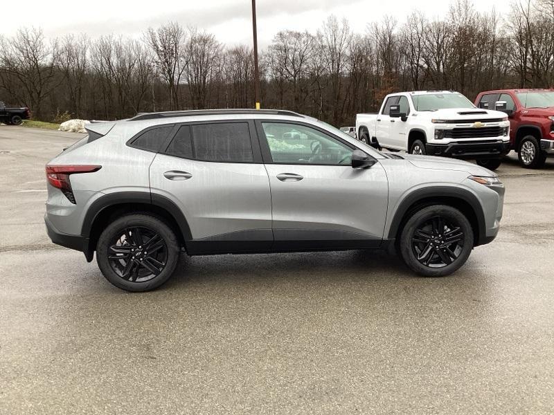 new 2025 Chevrolet Trax car, priced at $25,690