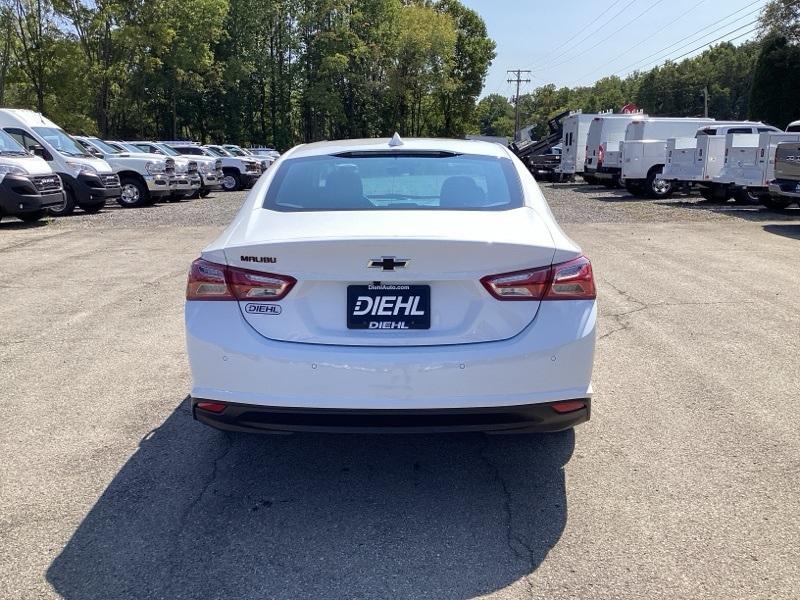 new 2025 Chevrolet Malibu car, priced at $29,247