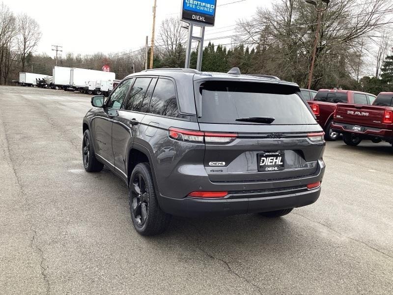 new 2024 Jeep Grand Cherokee car, priced at $40,389