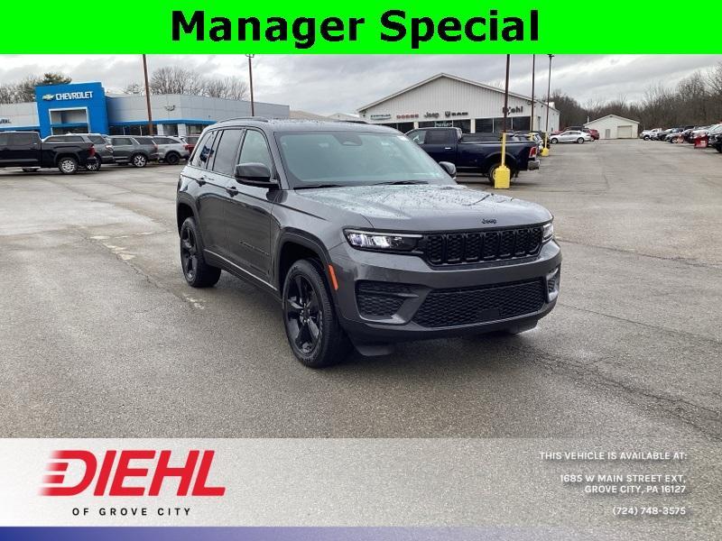 new 2024 Jeep Grand Cherokee car, priced at $41,000