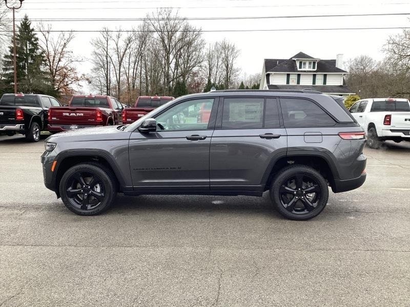 new 2024 Jeep Grand Cherokee car, priced at $40,389