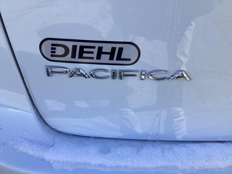 new 2024 Chrysler Pacifica car, priced at $47,750