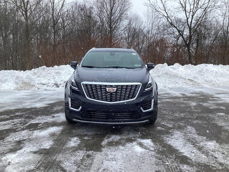 new 2025 Cadillac XT5 car, priced at $55,307