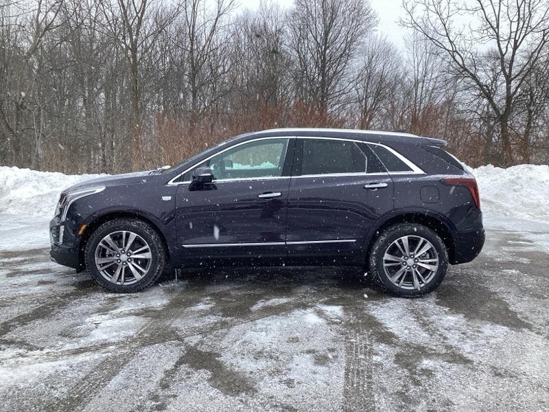 new 2025 Cadillac XT5 car, priced at $55,307