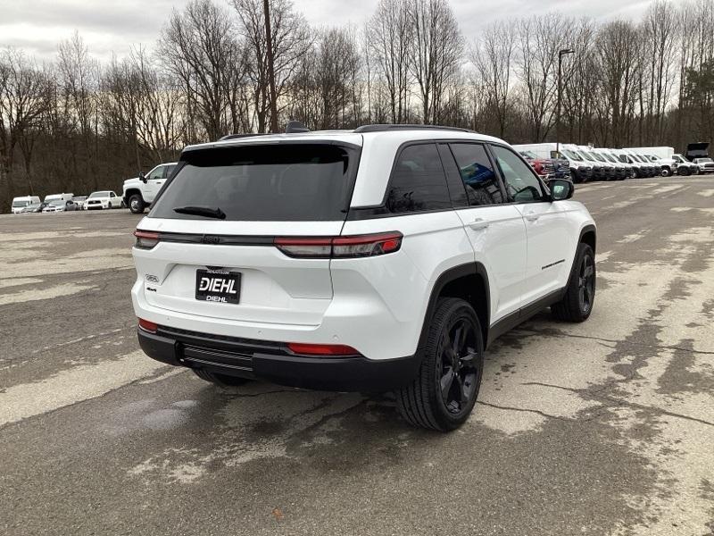 new 2025 Jeep Grand Cherokee car, priced at $41,395