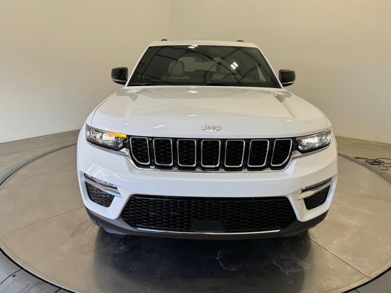 new 2025 Jeep Grand Cherokee car, priced at $42,325