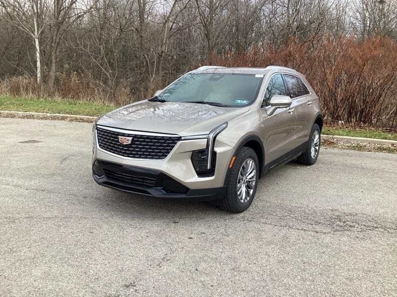 new 2025 Cadillac XT4 car, priced at $47,140