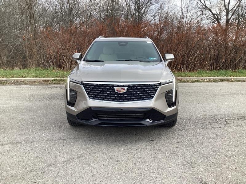 new 2025 Cadillac XT4 car, priced at $47,140