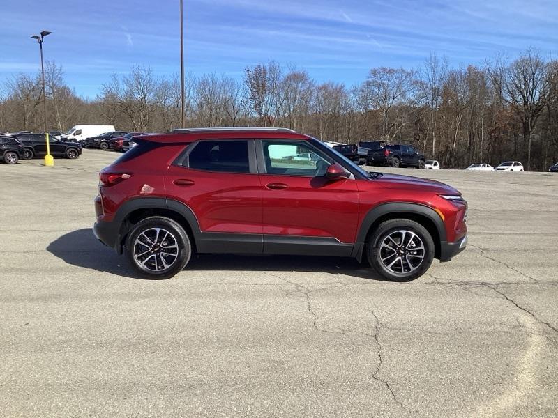 new 2025 Chevrolet TrailBlazer car, priced at $29,580