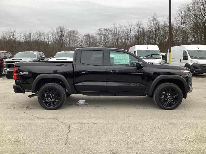 new 2024 Chevrolet Colorado car, priced at $45,444