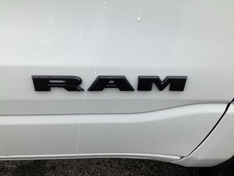 new 2025 Ram 1500 car, priced at $42,164